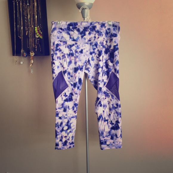 Old Navy Pants - Old navy active workout capris